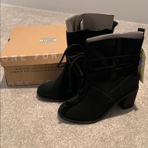 Toms Mila Black Suede Booties